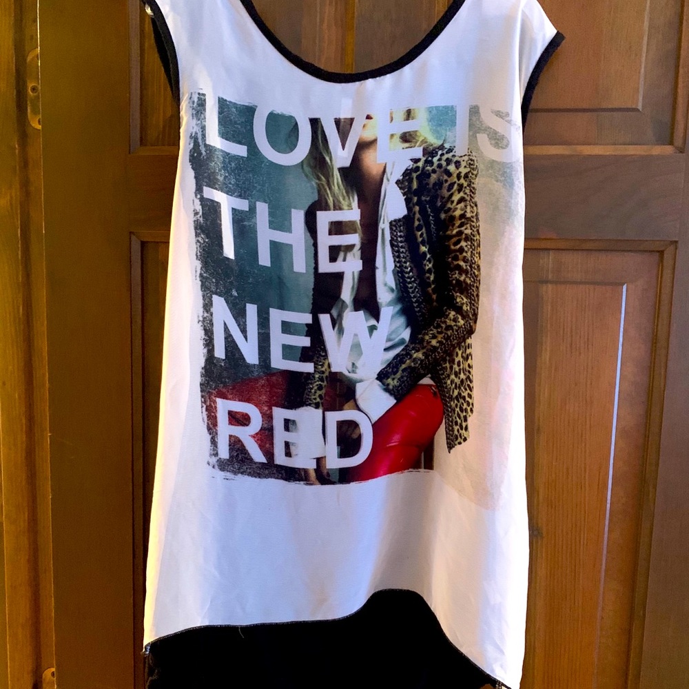 Graphic blouse